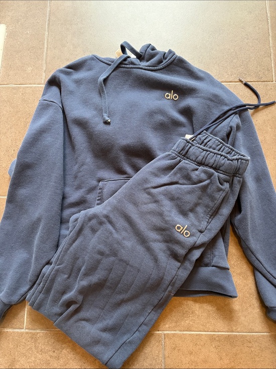ALO Yoga Tops - ALO Yoga Women's Navy Hoodie and Joggers Set